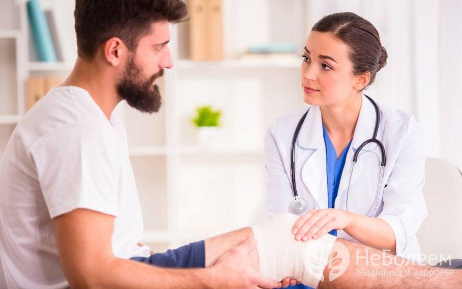 A traumatologist is a doctor who specializes in traumatic injuries.