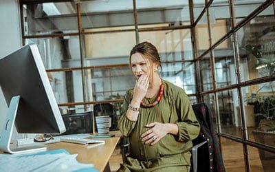 Toothache in pregnant women - Smile Line Dentistry